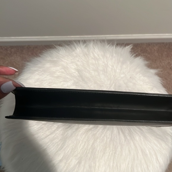 LV EPI NOIR LEATHER POCHETTE CLUTCH - Picture 5 of 7